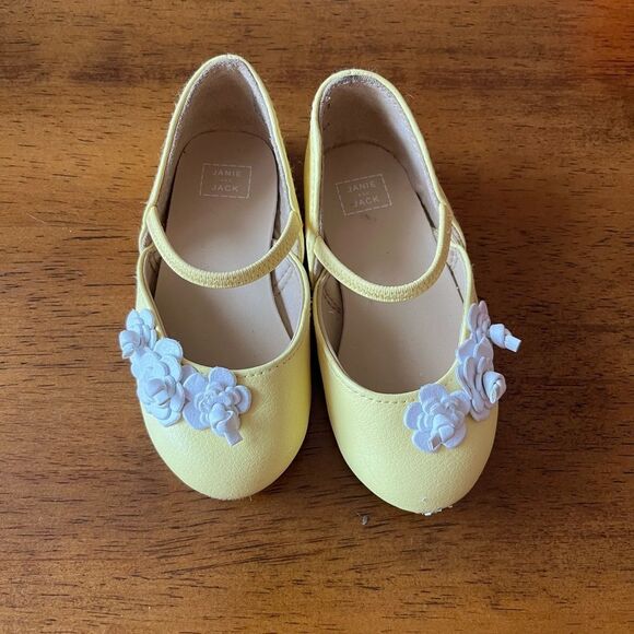 Janie and Jack Easter yellow flats baby girl size 4 - Picture 1 of 7